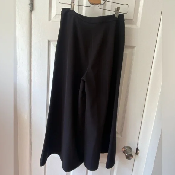 Catherine Malandrino Black Capri Flare Pant - Picture 2 of 7